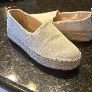 Sam Edelman CIRCUS  espadrille shoes in 8.5 women’s. Never worn. No box. Cream